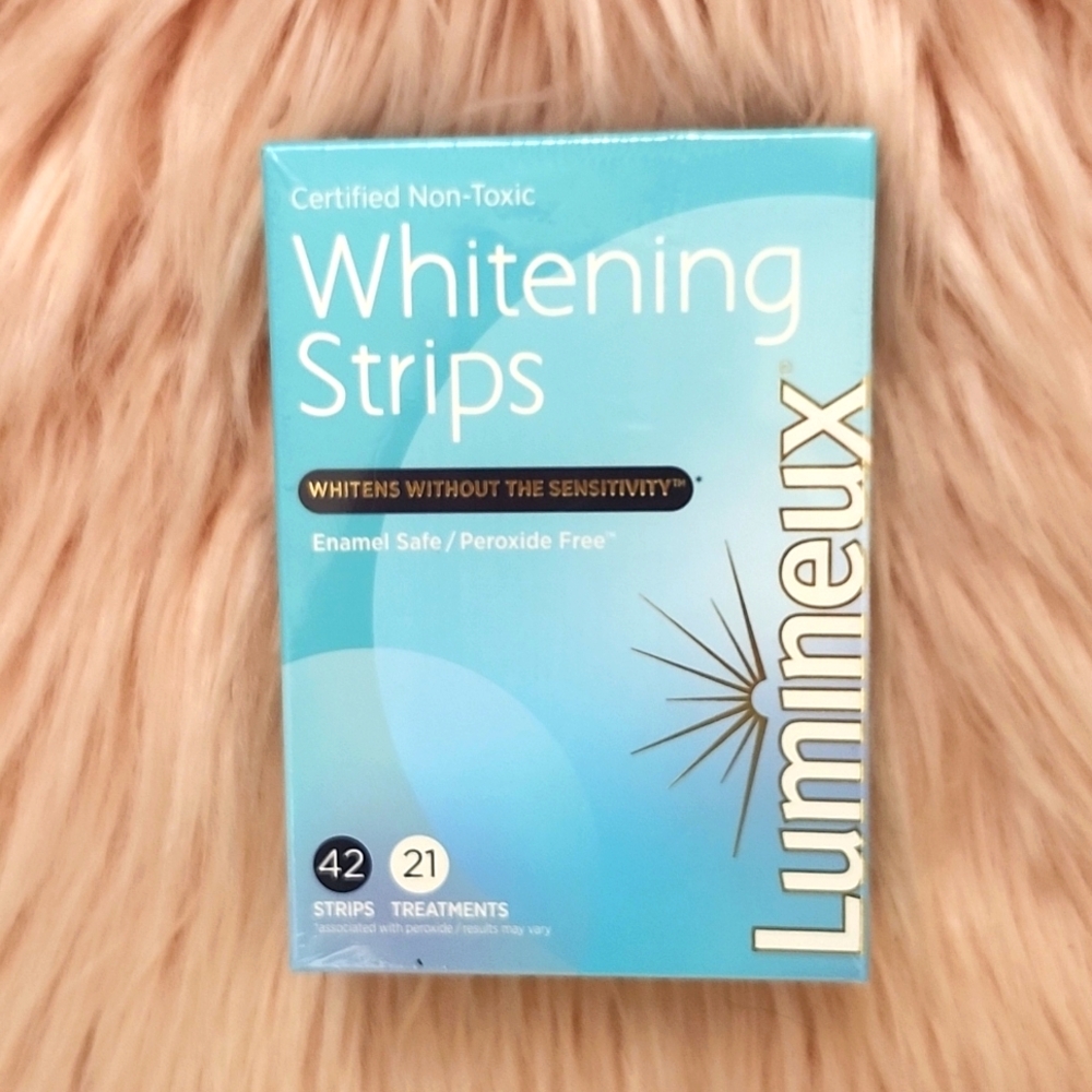 Brand New LUMINEUX WHITENING STRIPS-42CT